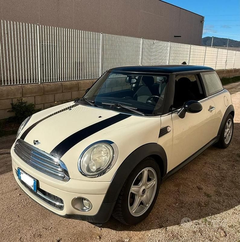 Bianco Usata 2010 Mini Cooper Utilitaria | 6400 € (Buon prezzo) - Immagine 1/4