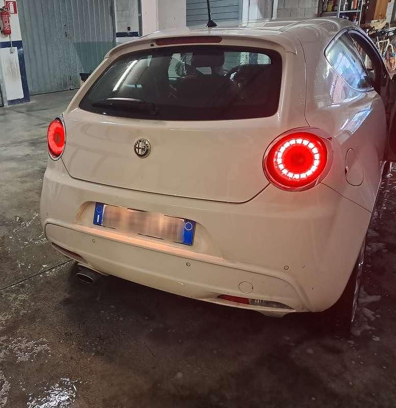 Usata Alfa Romeo MiTo Distinctive 84 CV (61 kW) 2013 Bianco Utilitaria