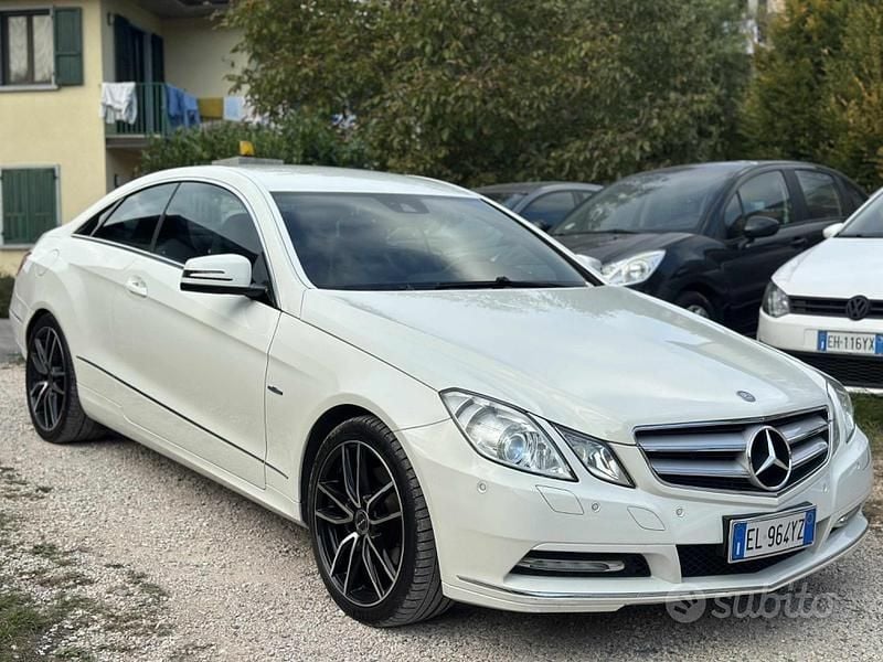 Usata Mercedes E250 204 CV (150 kW) 2012 Bianco Coupé