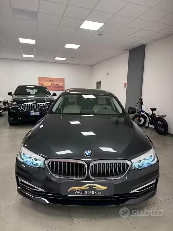 Usata BMW 520 Luxury Line 190 CV (139 kW) 2019 Grigio Berlina