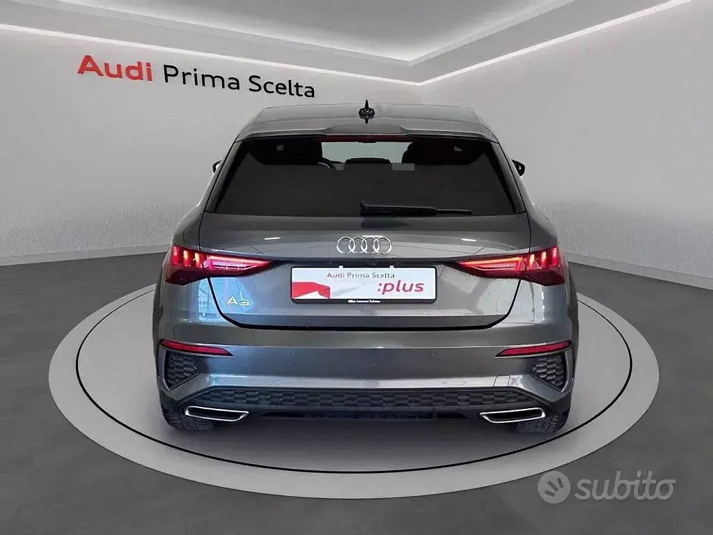 Usata Audi A3 S-Line 150 CV (110 kW) 2023 Grigio Berlina