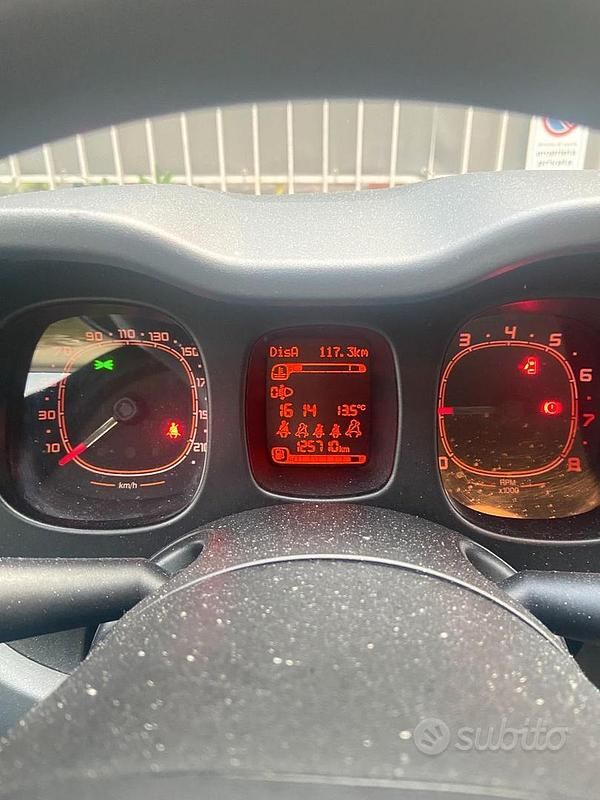 Usata Fiat Panda Lounge 69 CV (50 kW) 2018 Grigio Utilitaria