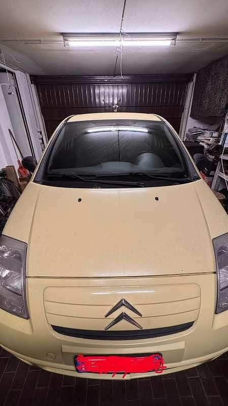 Usata Citroën C2 Exclusive 60 CV (44 kW) 2005 Giallo Utilitaria