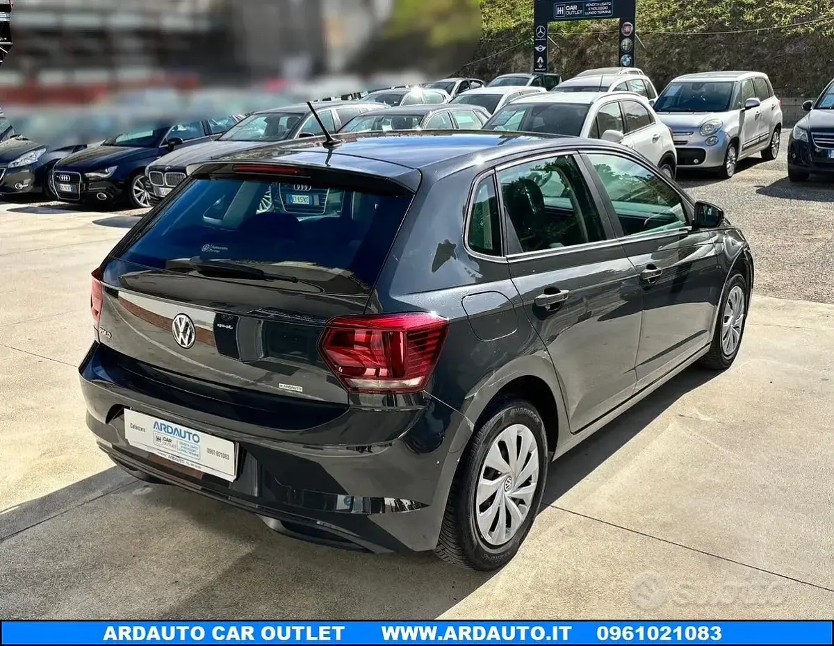 Usata VW Polo Trendline 80 CV (58 kW) 2019 Grigio Utilitaria