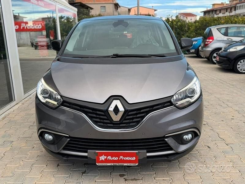 Usata Renault Scénic IV 120 CV (88 kW) 2020 Grigio Monovolume