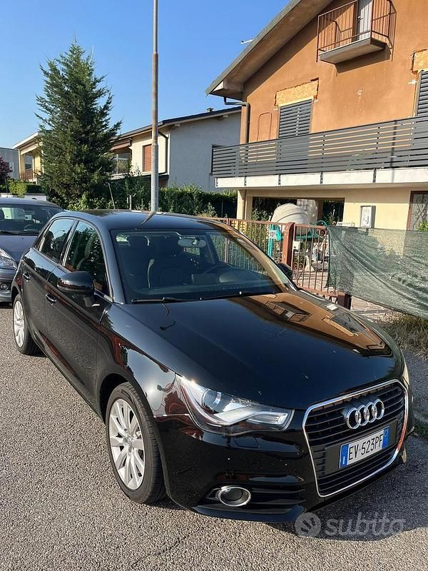 Usata Audi A1 Sportback Ambition 90 CV (66 kW) 2014 Nero Utilitaria