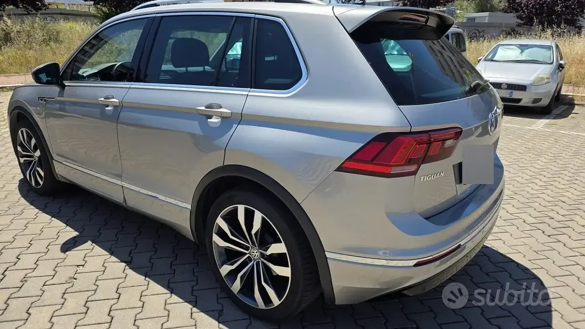 Usata VW Tiguan Sportline 150 CV (110 kW) 2018 Grigio SUV