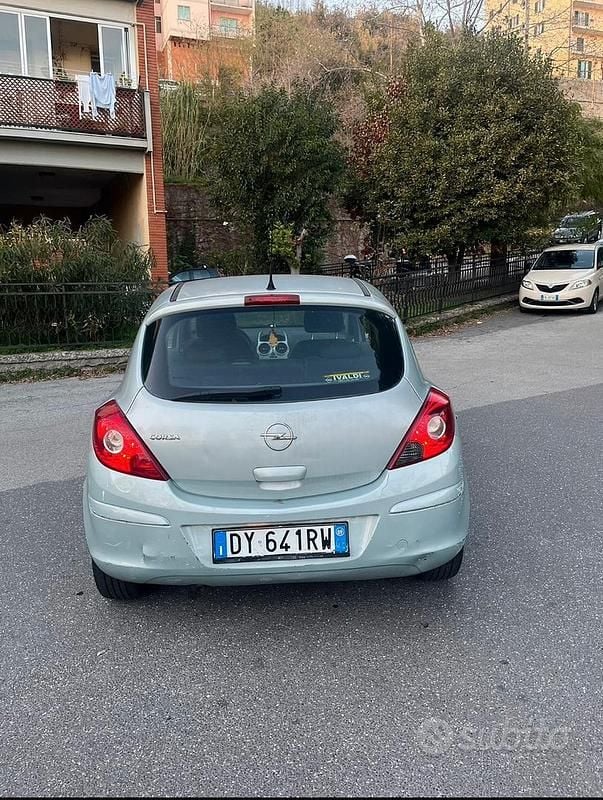 Occasion Opel Corsa 80 ch (58 kW) 2009 Gris Berline