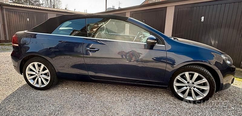 Usata VW Golf 160 CV (117 kW) 2011 Blu Cabrio