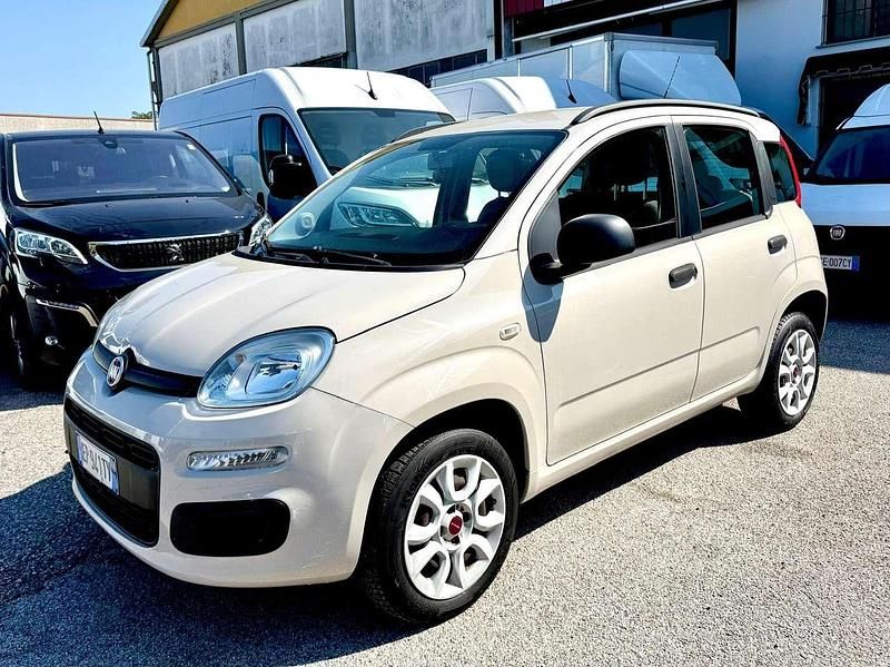 Usata Fiat Panda 80 CV (58 kW) 2013 Beige metalizzato Utilitaria