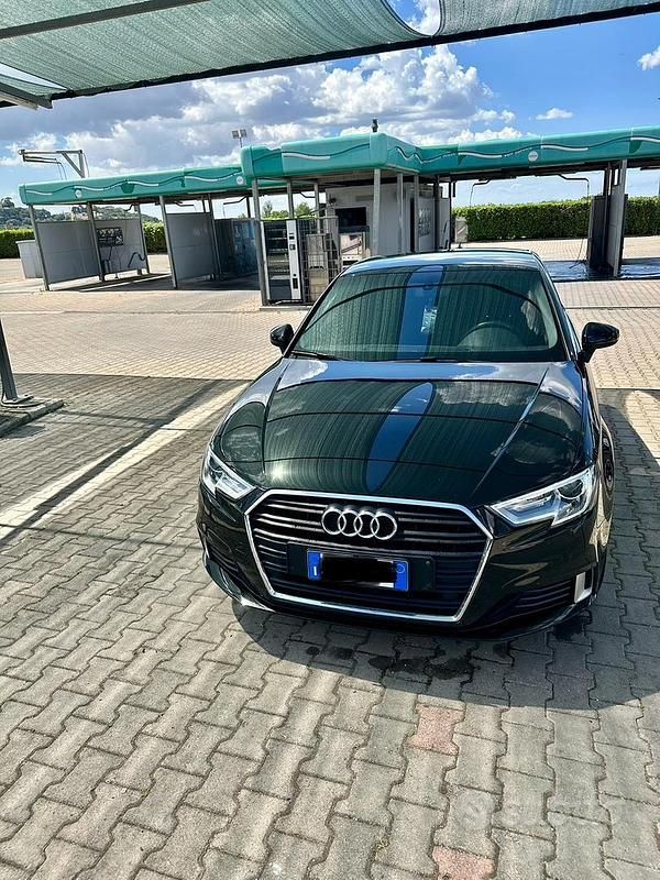 Nero Usata 2019 Audi A3 Tre volumi | 17.000 € (Cara) - Immagine 1/4