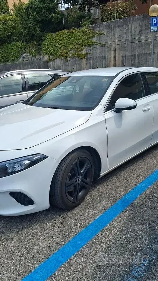 Usata Mercedes A180 136 CV (100 kW) 2018 Bianco Berlina