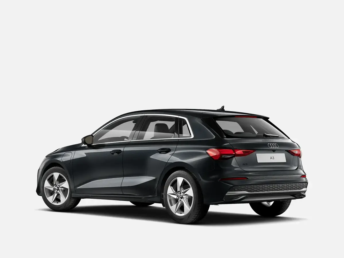 Nuova Audi A3 Sportback e-tron Advanced 150 CV (110 kW) 2026 Grigio manhattan metallizzato Utilitaria