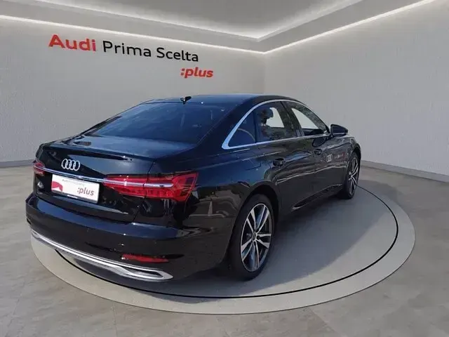 Usata Audi A6 Advanced 265 CV (194 kW) 2024 Nero brillante Berlina