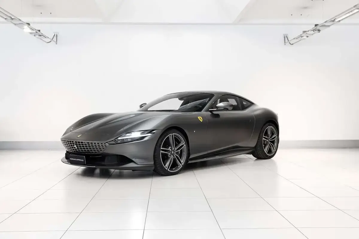 Usata Ferrari Roma 620 CV (456 kW) 2021 Grigio Coupé