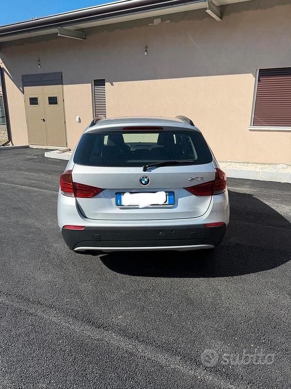 Usata BMW X1 177 CV (130 kW) 2011 Grigio SUV