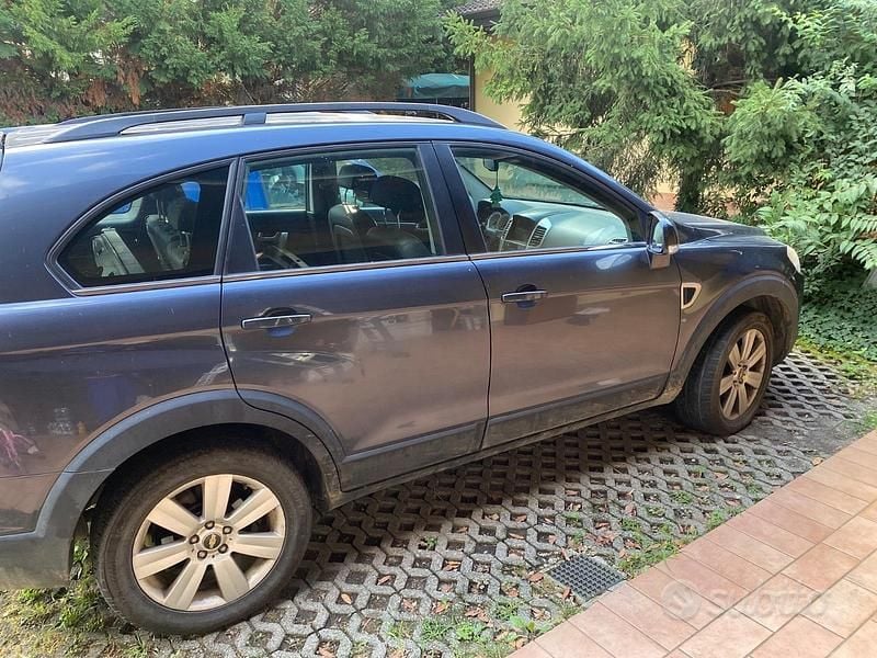 Usata Chevrolet Captiva 150 CV (110 kW) 2007 Blu SUV