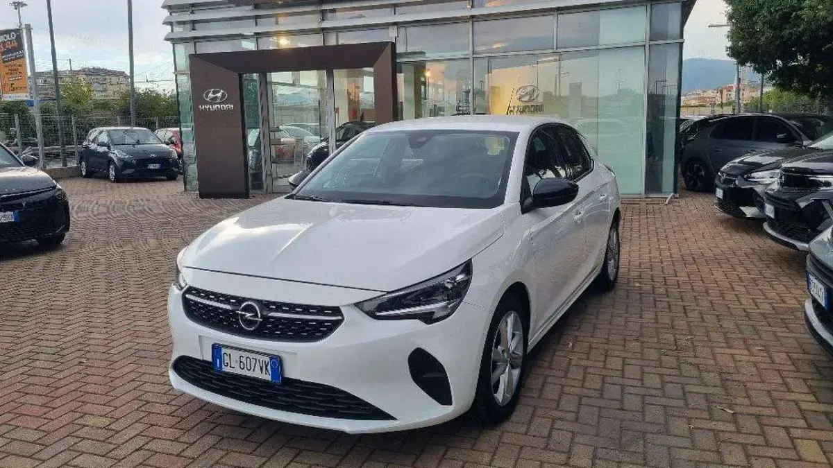 Usata Opel Corsa Elegance 101 CV (74 kW) 2023 Bianco Utilitaria