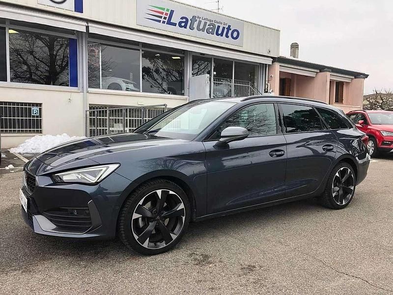 Usata Cupra Leon 150 CV (110 kW) 2023 Grigio Station wagon