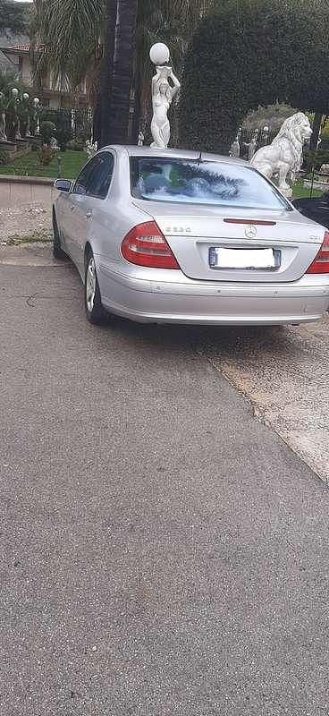 Usata Mercedes E320 Classic 204 CV (150 kW) 2003 Berlina