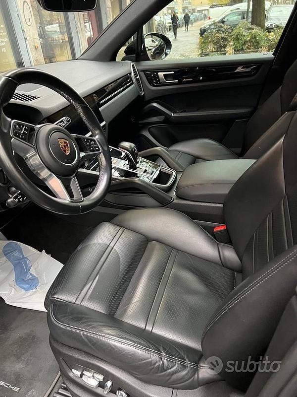 Usata Porsche Cayenne 340 CV (250 kW) 2019 Nero SUV