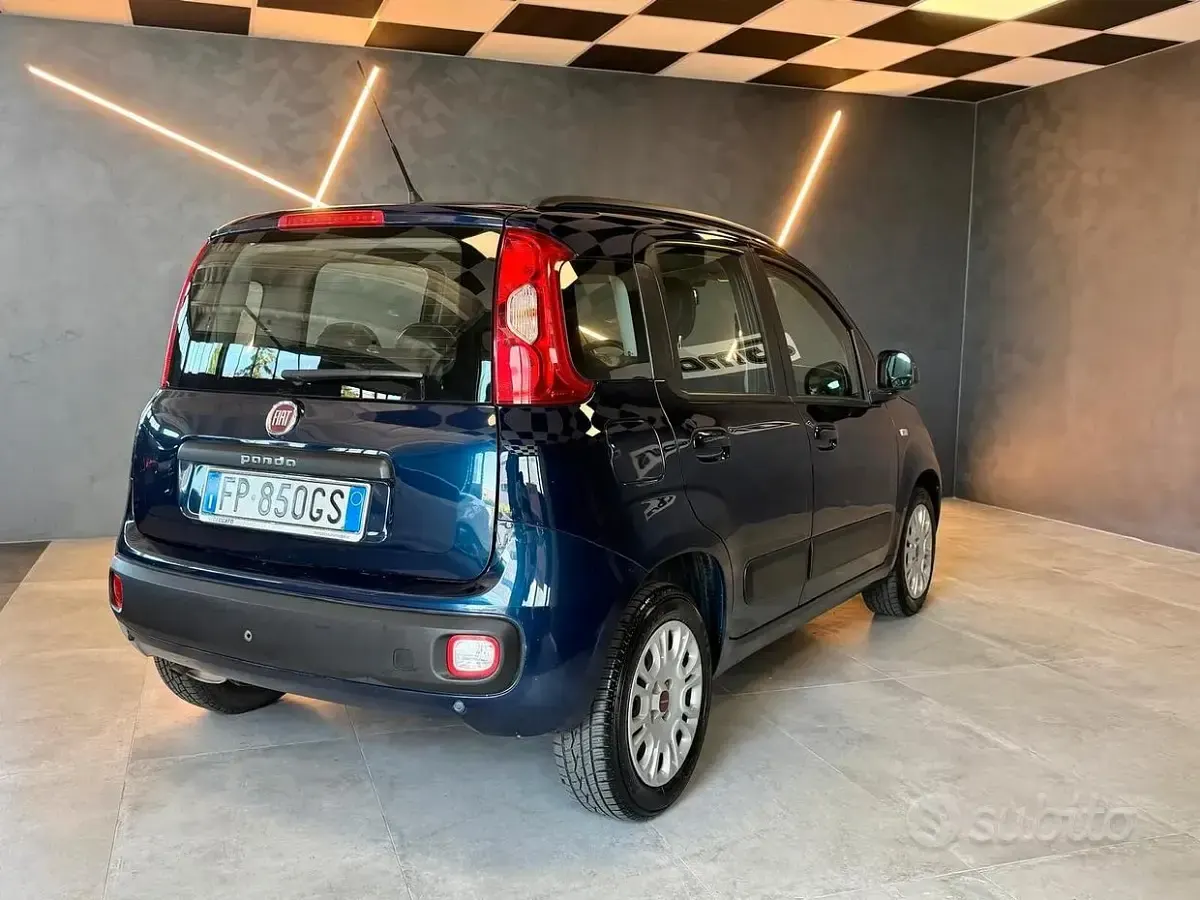 Usata Fiat Panda Easy 69 CV (50 kW) 2018 Blu Utilitaria
