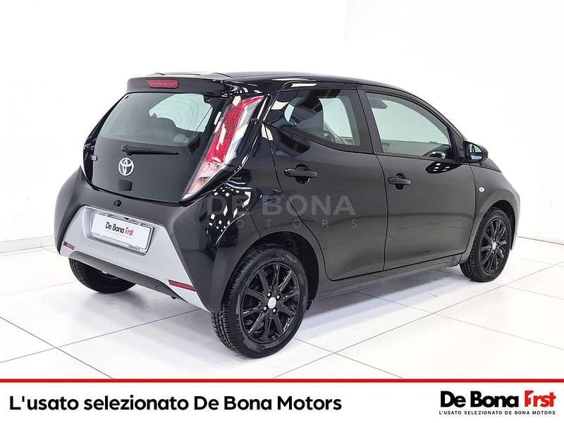 Usata Toyota Aygo X-cite 69 CV (50 kW) 2017 Nero Utilitaria