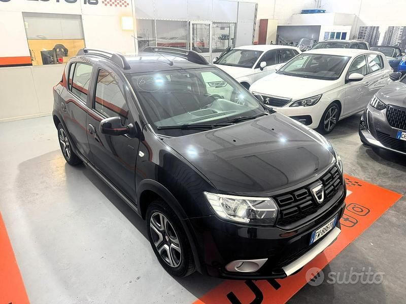 Usata Dacia Sandero Stepway 90 CV (66 kW) 2019 Nero Berlina
