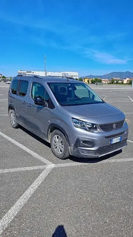 Usata Peugeot Rifter Active 131 CV (96 kW) 2021 Monovolume