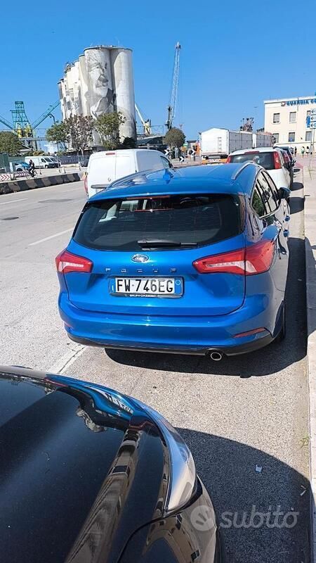 Usata Ford Focus 120 CV (88 kW) 2019 Blu Station wagon