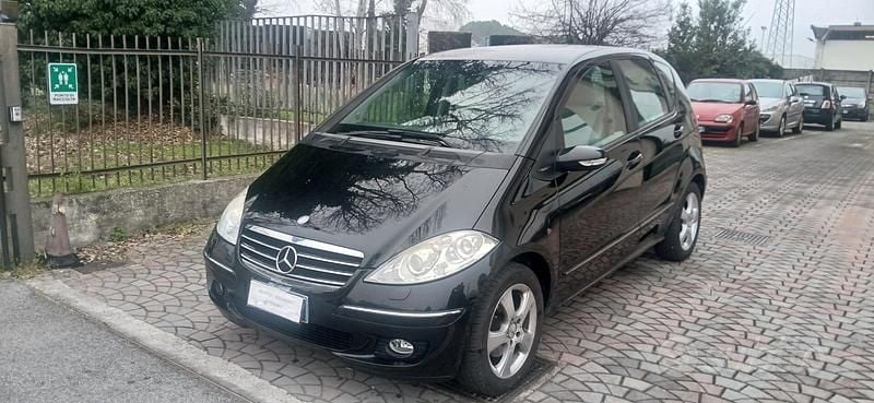Usata Mercedes A180 109 CV (80 kW) 2007 Nero Berlina