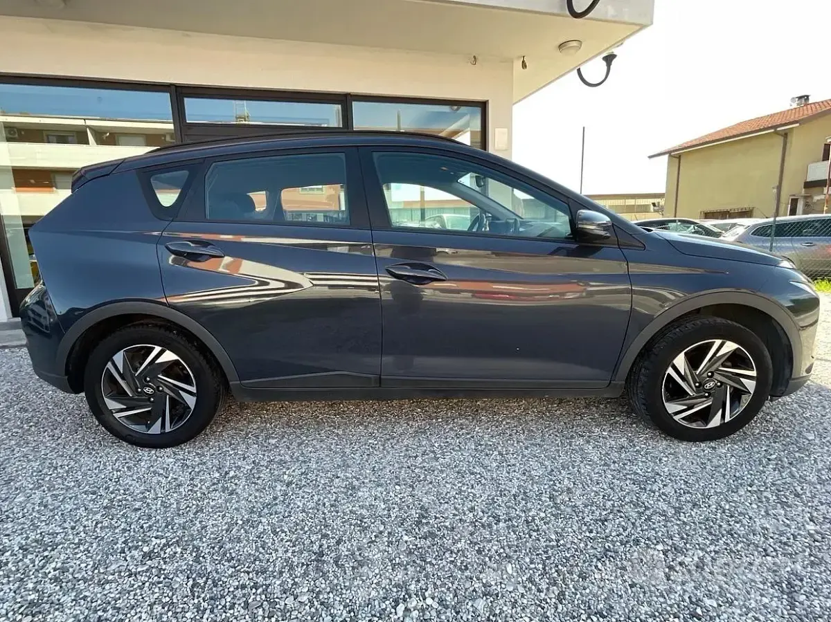 Usata Hyundai Bayon 84 CV (61 kW) 2022 Grigio SUV