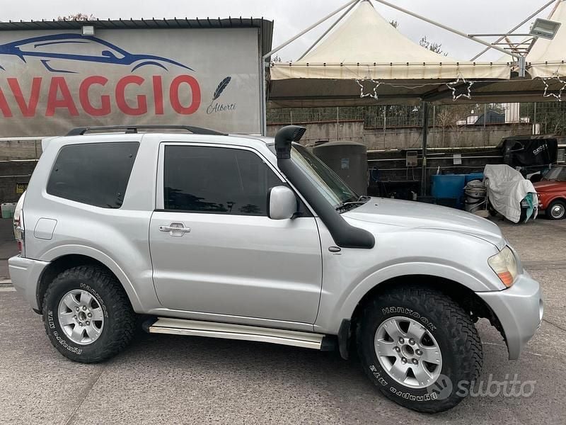 Usata Mitsubishi Pajero 115 CV (84 kW) 2003 Grigio SUV