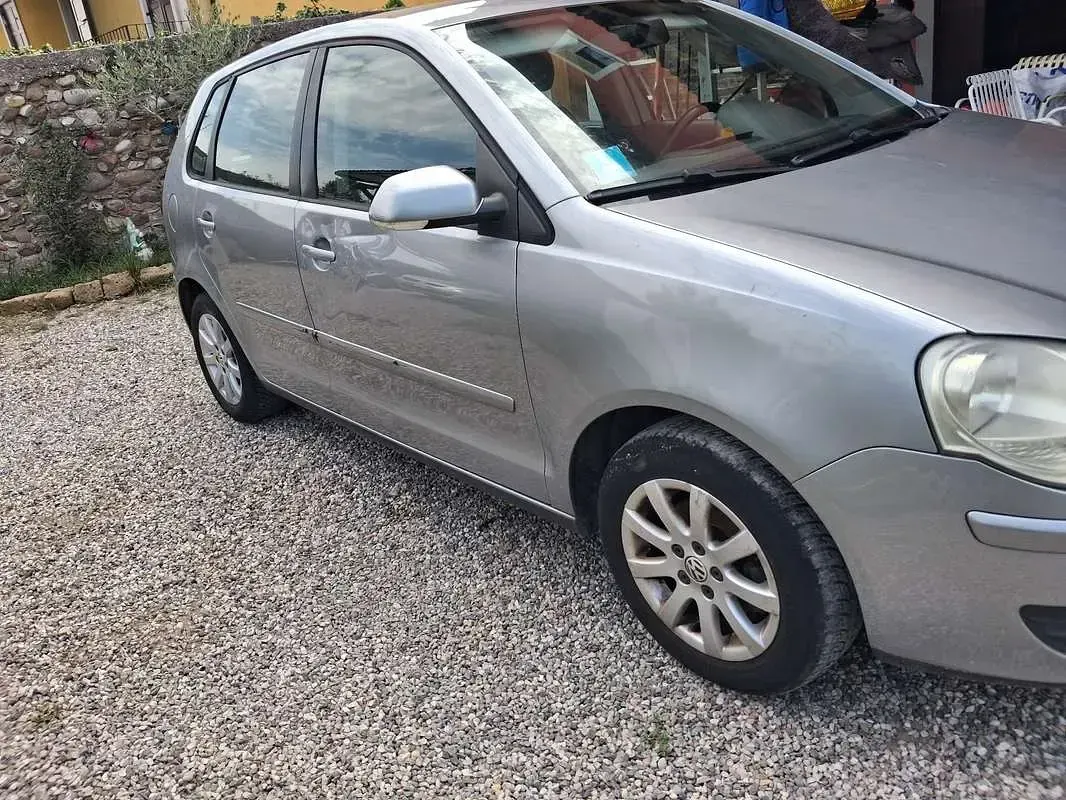 Usata VW Polo Comfortline 75 CV (55 kW) 2006 Grigio Utilitaria