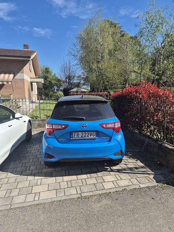 Usata Toyota Yaris Hybrid 75 CV (55 kW) 2018 Berlina