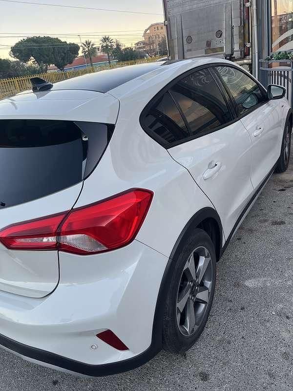 Usata Ford Focus ST-Line 120 CV (88 kW) 2020 Berlina