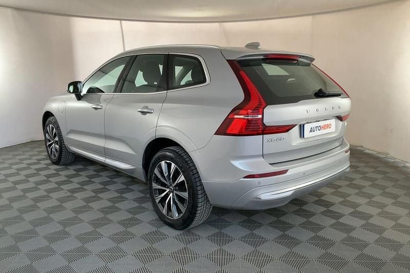 Usata Volvo XC60 Core 398 CV (292 kW) 2022 Argento SUV