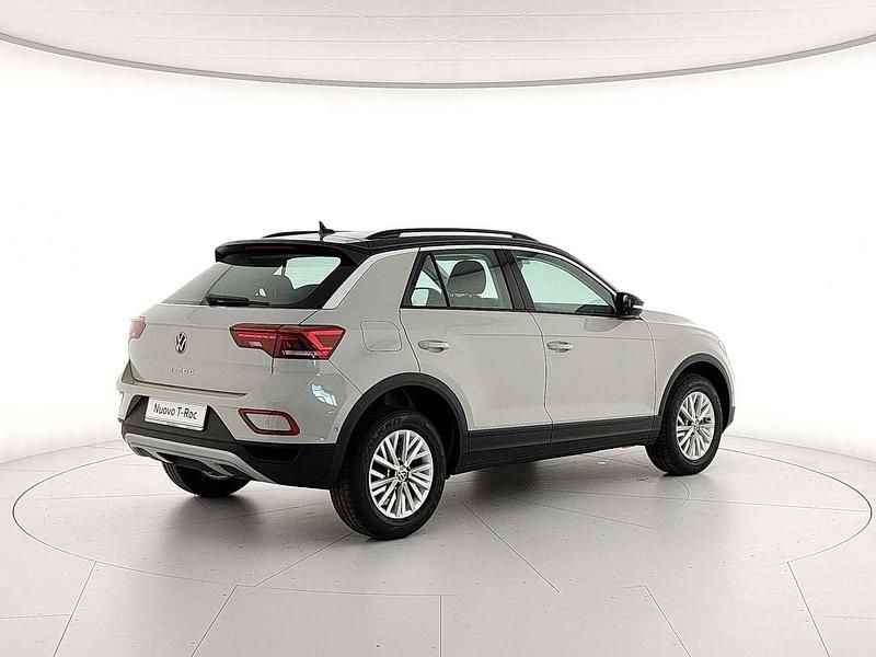 Usata VW T-Roc Life 150 CV (110 kW) 2024 Ascot grey SUV