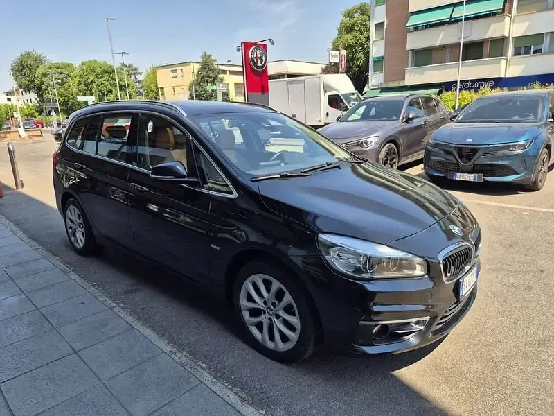 Usata BMW 216 Active Tourer Luxury Line 116 CV (85 kW) 2015 Nero Monovolume
