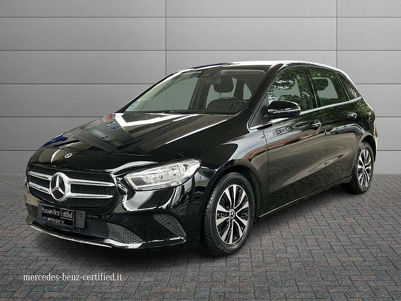 Usata Mercedes B180 116 CV (85 kW) 2022 Nero Monovolume