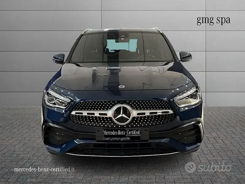 Usata Mercedes GLA200 Premium 150 CV (110 kW) 2022 Blu SUV