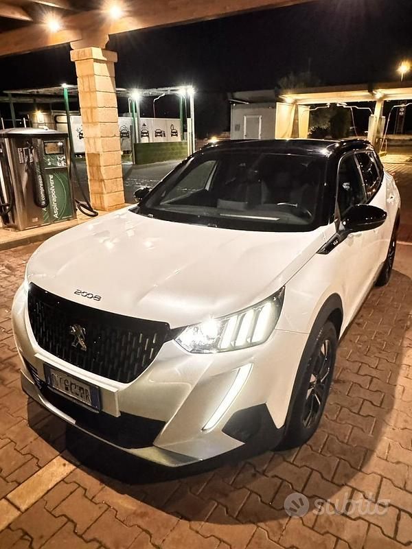 Usata Peugeot 2008 GTi 130 CV (95 kW) 2023 Bianco SUV