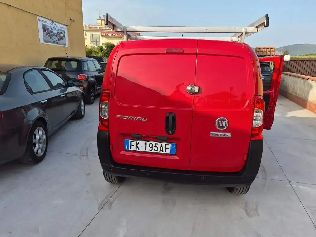 Usata Fiat Fiorino 95 CV (69 kW) 2017 Rosso Monovolume