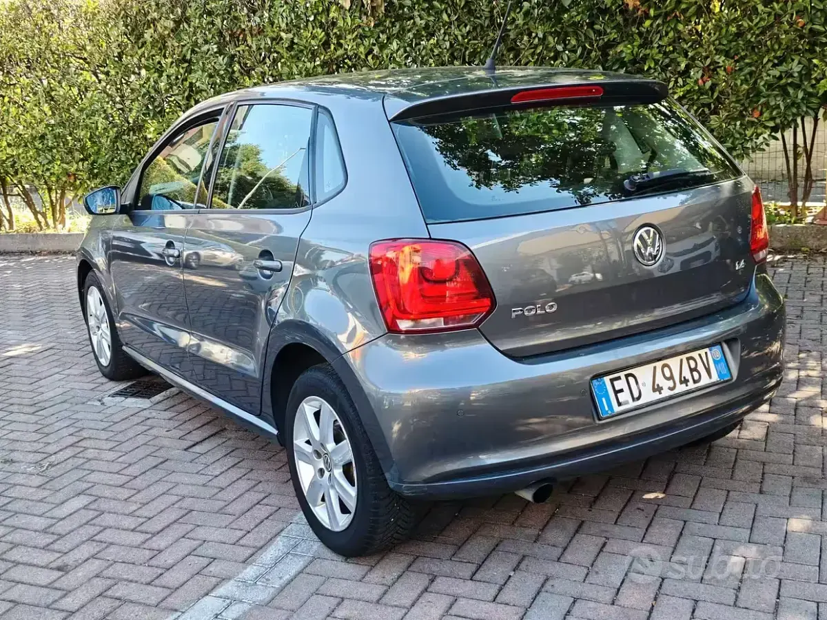 Usata VW Polo Highline 85 CV (62 kW) 2010 Grigio Utilitaria