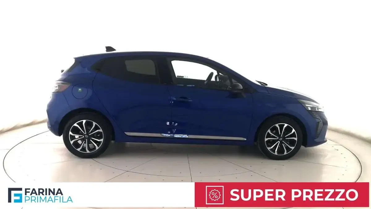 Usado Renault Clio V Techno 91 HP (66 kW) 2024 Azul Sedan