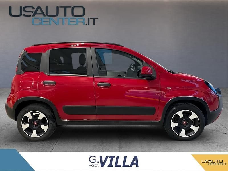 Usata Fiat Panda Cross Cross 70 CV (51 kW) 2024 Rosso Utilitaria