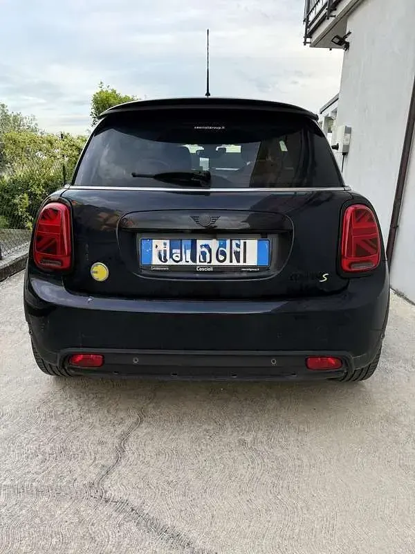 Usata Mini Cooper SE 75 kW (102 CV) 2022 Utilitaria