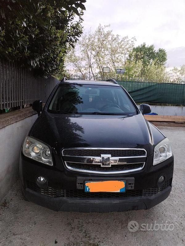 Usata Chevrolet Captiva 2010 Nero SUV