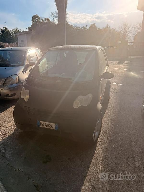 Usata Smart ForTwo Coupé 61 CV (44 kW) 2006 Nero Coupé