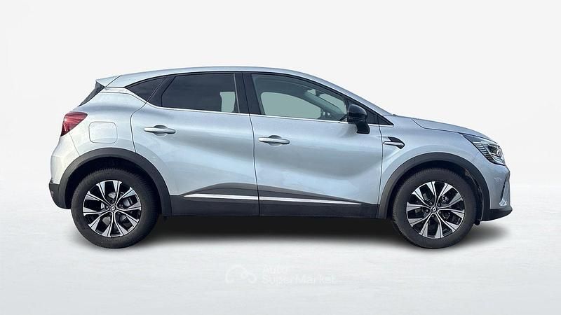 Usata Renault Captur Techno 101 CV (74 kW) 2023 Grigio SUV